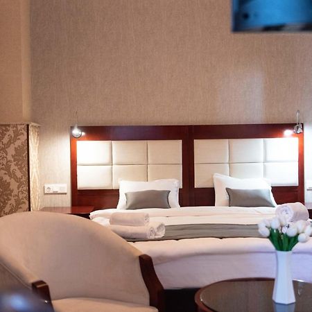 Kraveli Hotel Tbiliszi Kültér fotó
