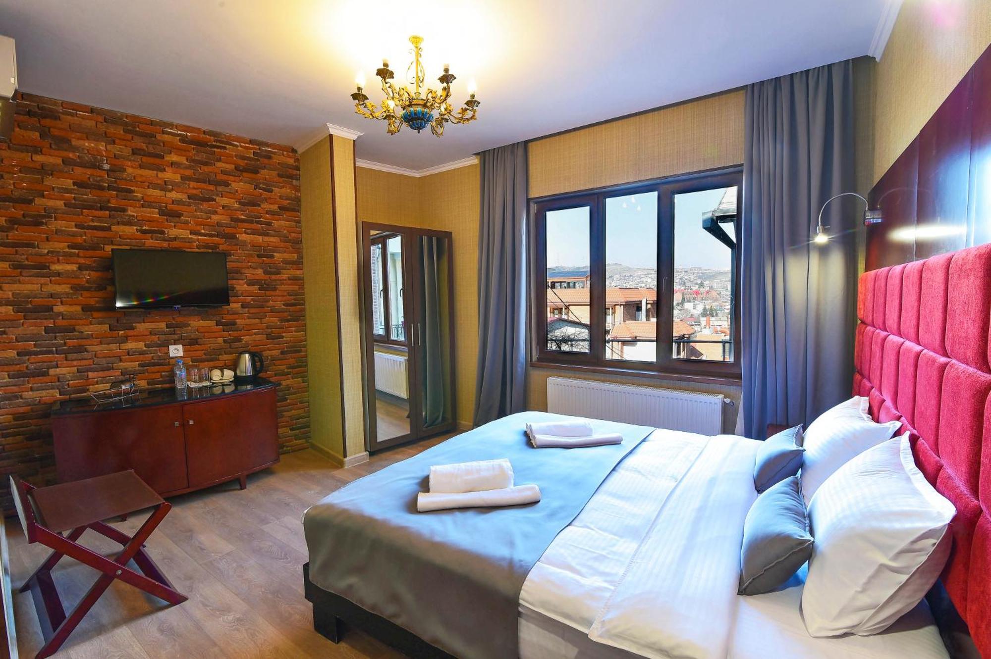 Kraveli Hotel Tbiliszi Kültér fotó