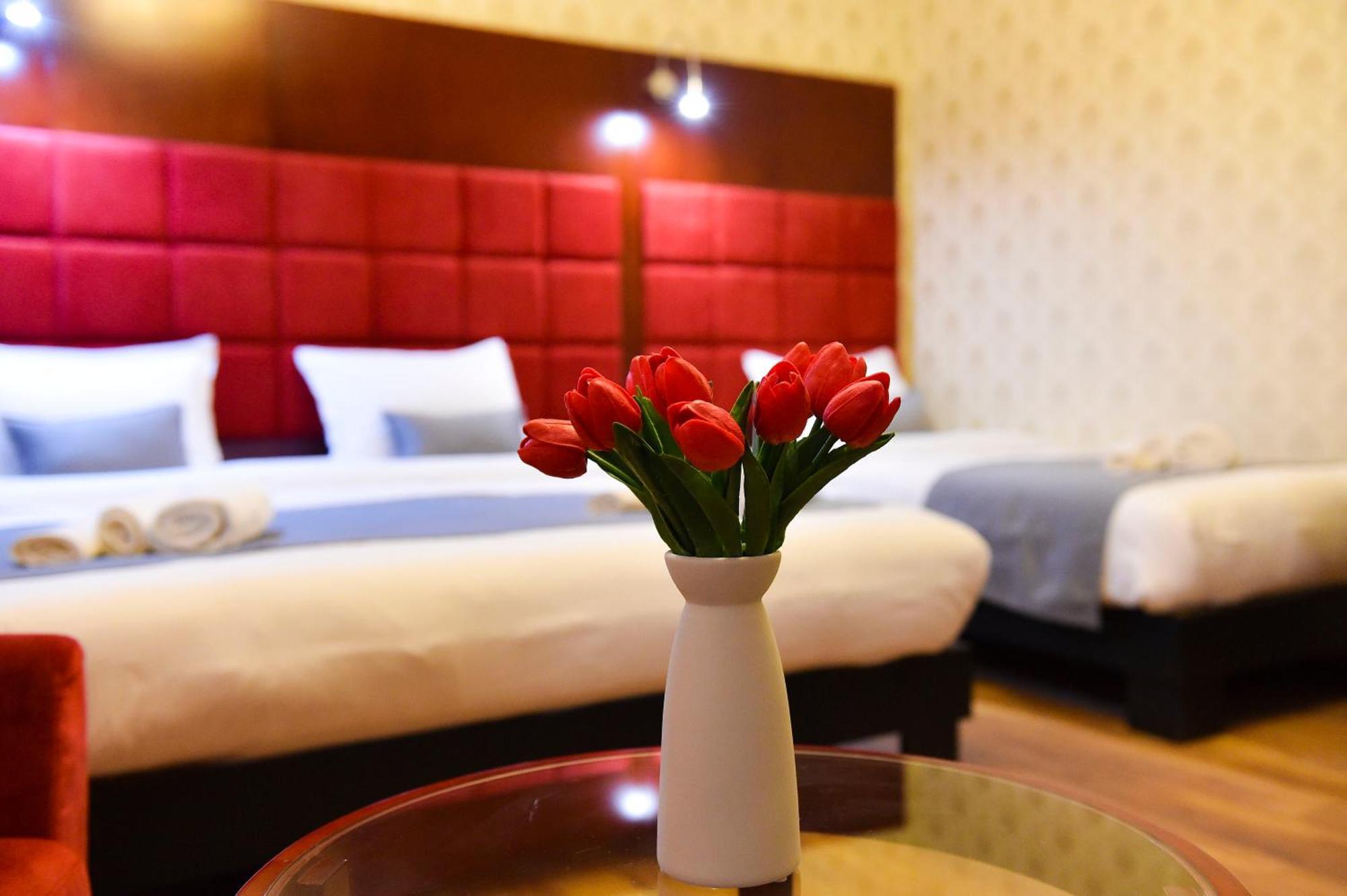 Kraveli Hotel Tbiliszi Kültér fotó