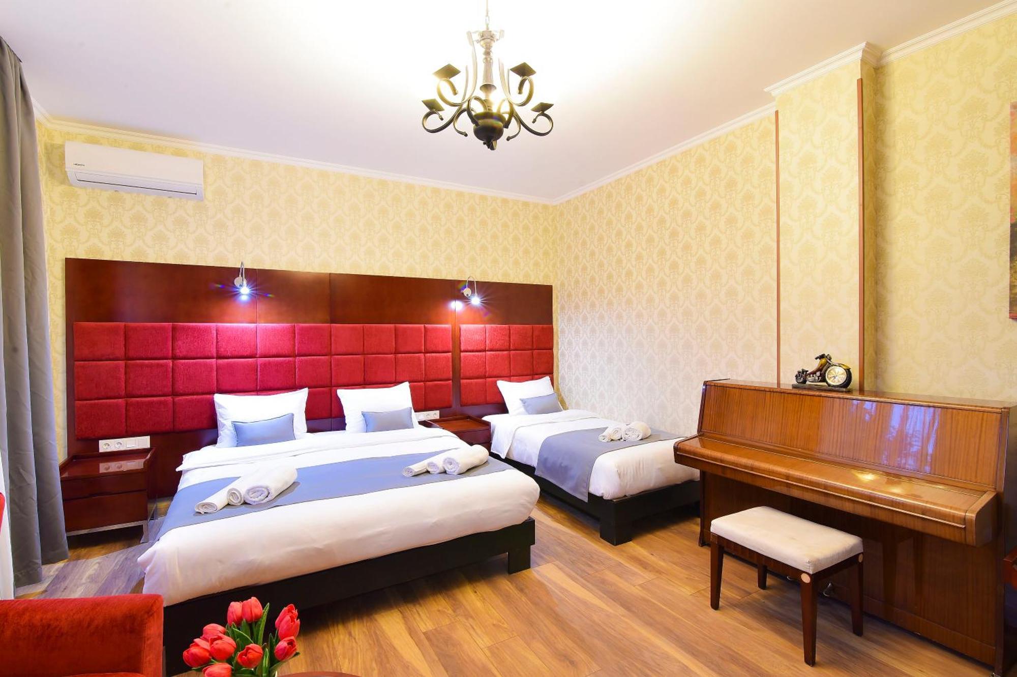 Kraveli Hotel Tbiliszi Kültér fotó