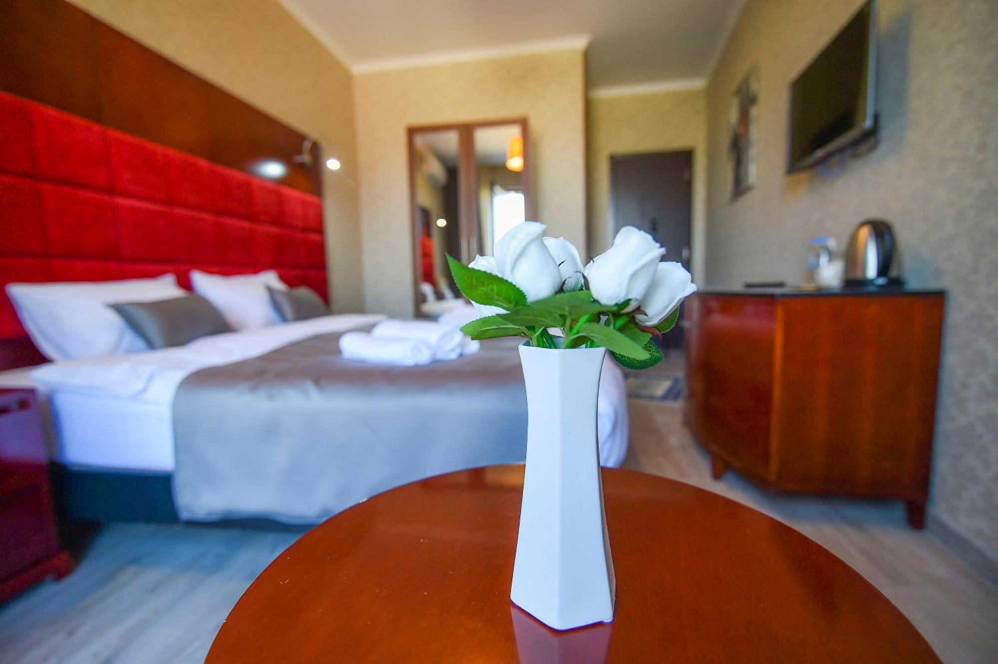 Kraveli Hotel Tbiliszi Kültér fotó