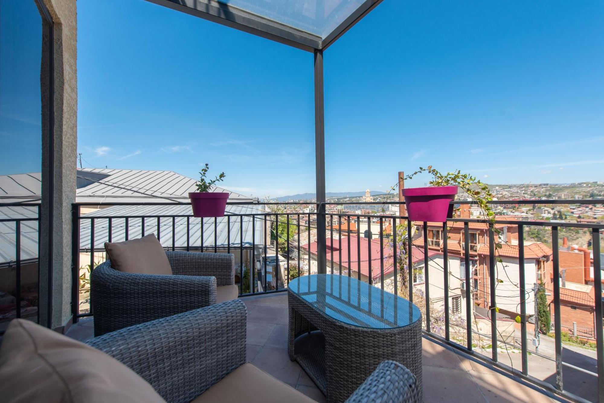 Kraveli Hotel Tbiliszi Kültér fotó