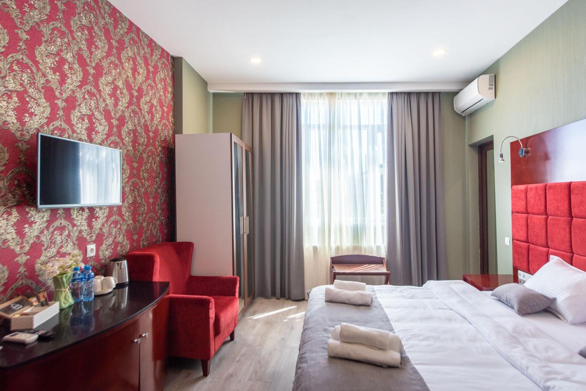 Kraveli Hotel Tbiliszi Kültér fotó