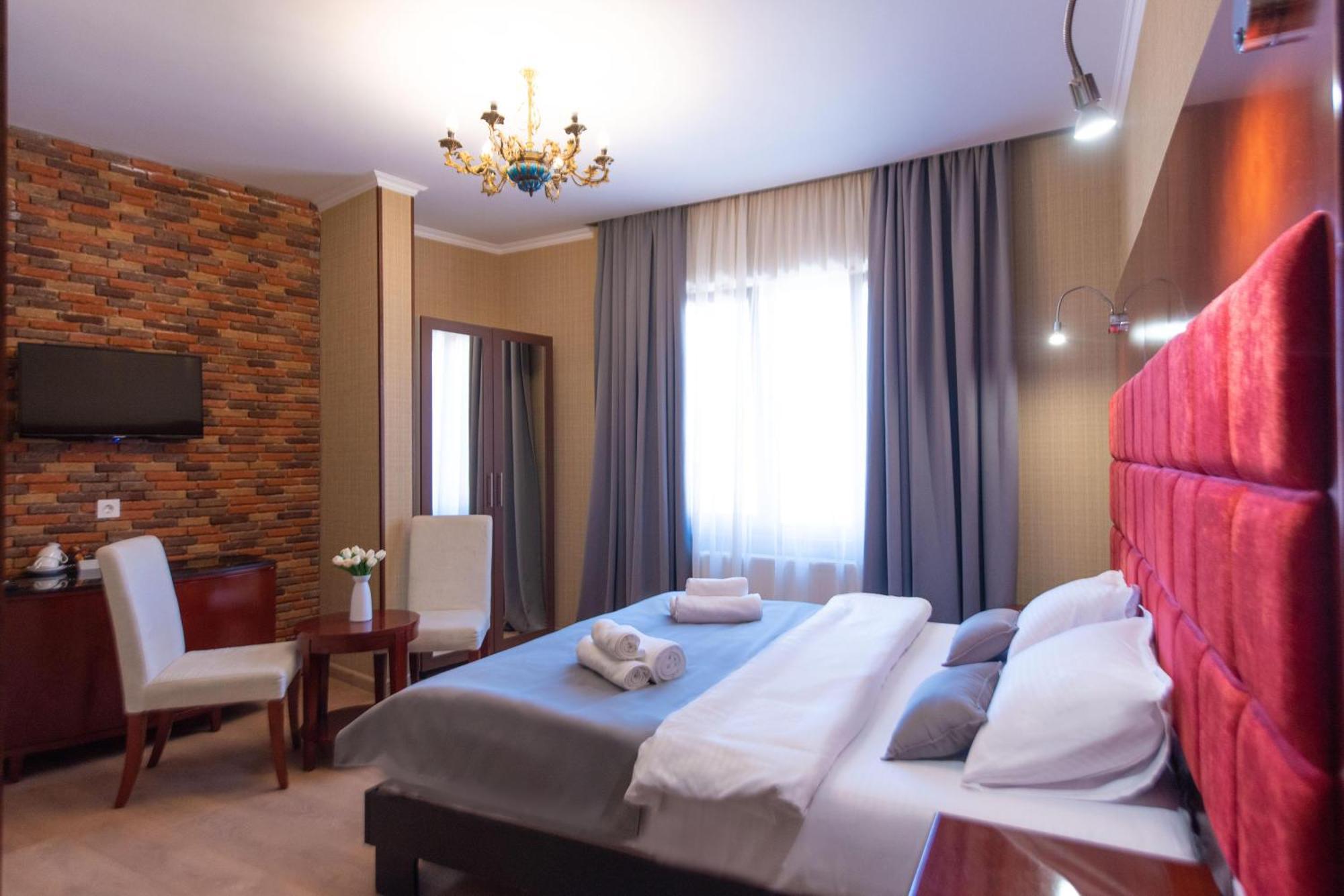 Kraveli Hotel Tbiliszi Kültér fotó